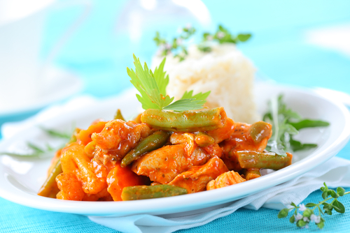 Receta de pollo al curry con verduras