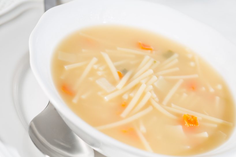 Receta de sopa de pollo ecuatoriana