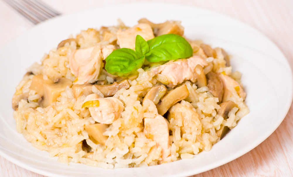 Receta de arroz con pollo y champiñones - Unareceta.com