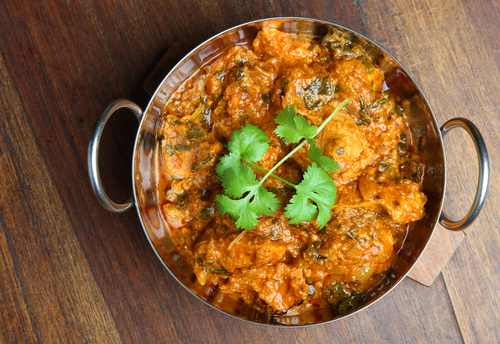 Receta de pollo al curry con espinacas