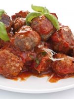 Receta de albóndigas con salsa tomate