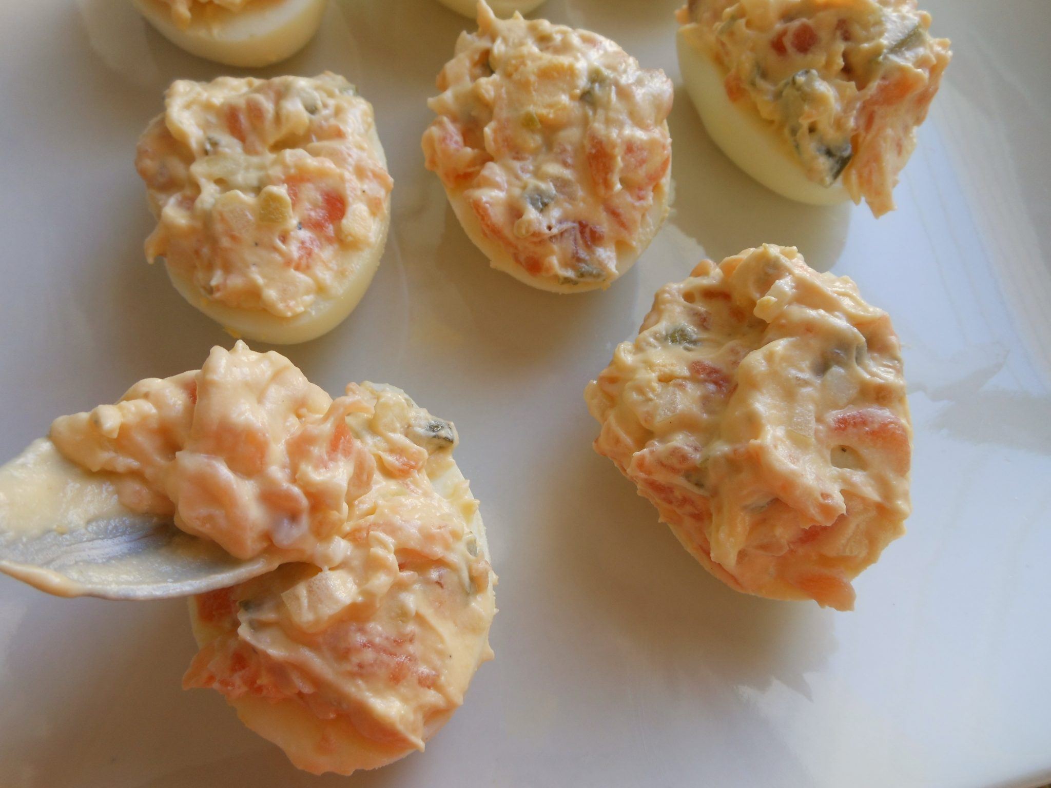 receta huevos rellenos pate