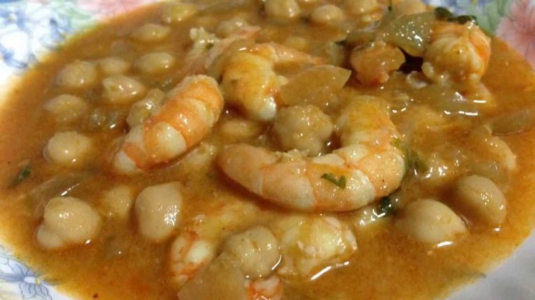 Receta de potaje de garbanzos andaluz - Unareceta.com