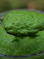 Receta de salsa verde de albahaca