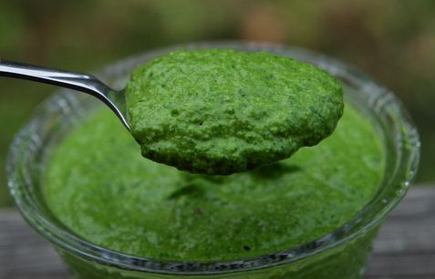 Receta de salsa verde de albahaca 