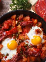 Receta de huevos estrellados con chistorra