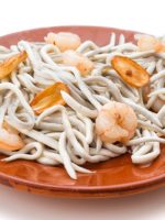 Receta de gambas al ajillo con gulas