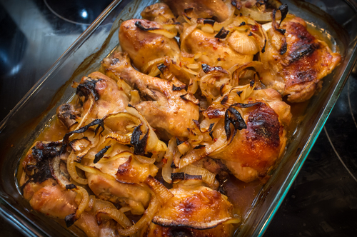 Pollo A La Cerveza Con Cebolla