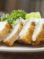 Receta de cordon bleu de pollo en salsa de champiñones