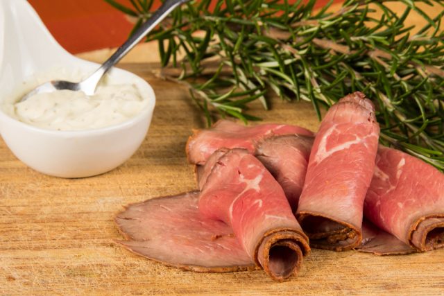 Receta de roast beef con salsa tártara