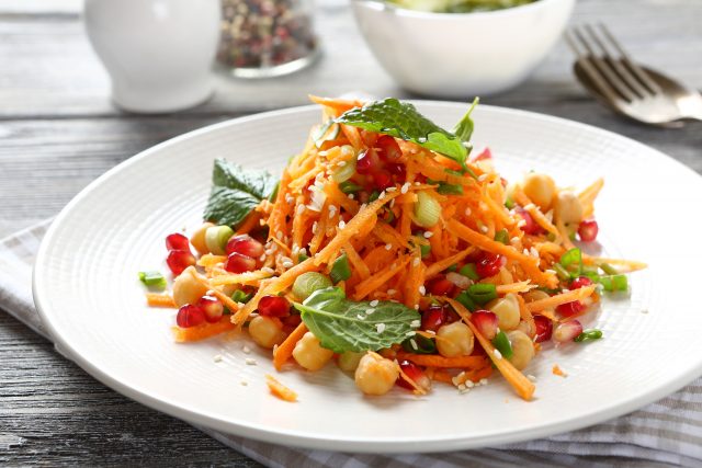 Receta de ensalada templada de garbanzos