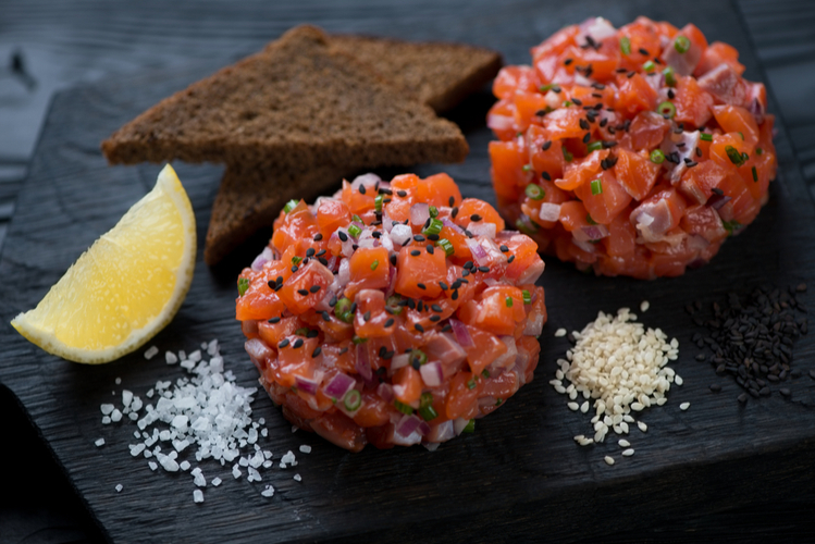 Tartar de salmón