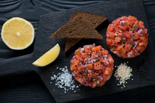Receta de tartar de salmón con trufa