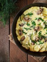 Receta de tortilla de calabacín con champiñones