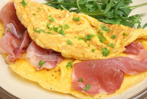 Receta de tortilla de ajos tiernos y jamón